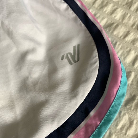 VARSITY SHORTS - Picture 3 of 4